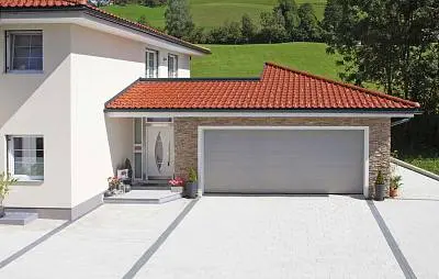 Подъемные гаражные ворота серии Nova