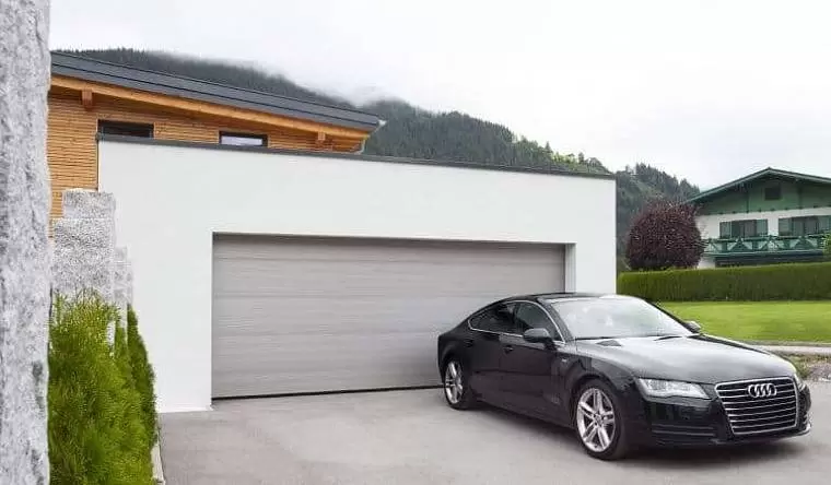 Секционные гаражные ворота