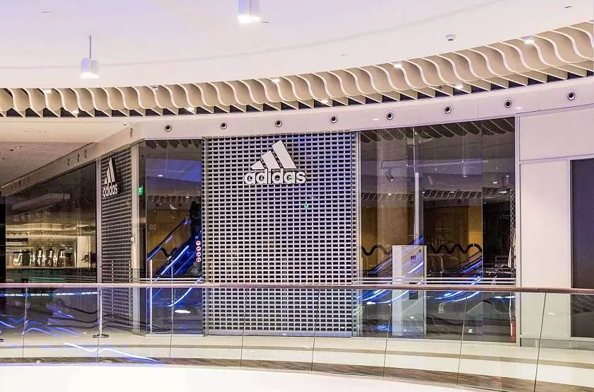 Роллетные системы «Алютех-К» в киевском ТРЦ River Mall 
